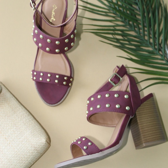 🆕// The kehlani// Burgundy studded strappy heel - Picture 4 of 7